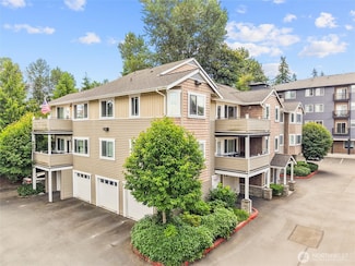 13511 97th Ave E Unit 304, Puyallup, WA 98373