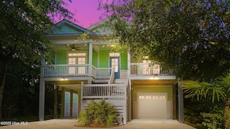 116 NE 11th St, Oak Island, NC 28465