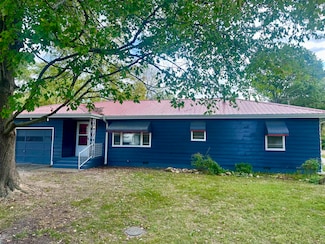 504 N Olive St, Lockwood, MO 65682