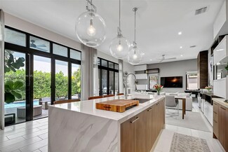 8175 NW 48th Terrace, Doral, FL 33166
