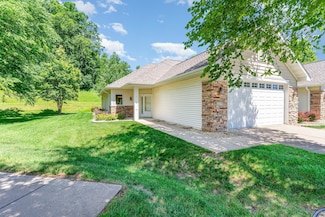 3470 Briarview Ct, Red Wing, MN 55066