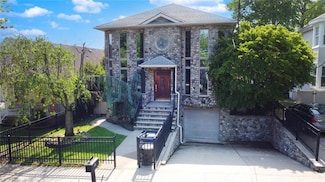 526 Yetman Ave, Staten Island, NY 10307