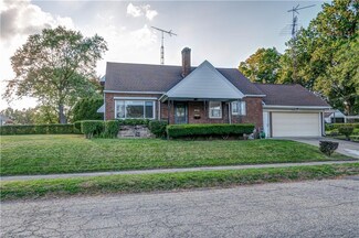 2205 Rowland Ave NE, Canton, OH 44714