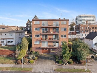 2619 Rucker Ave Unit 2, Everett, WA 98201