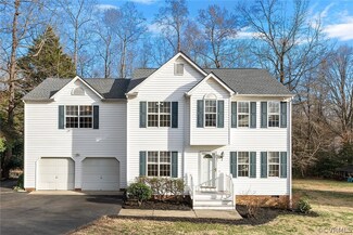 12313 Swift Crossing Dr, Midlothian, VA 23112