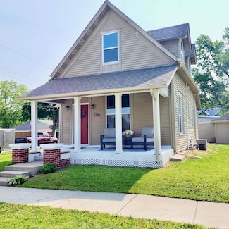 106 N Plank St, Rossville, IN 46065