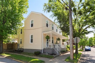 701 Thorn St, Sewickley, PA 15143