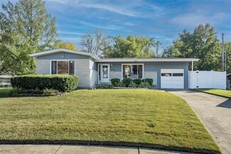 15 Olvera Cir, Florissant, MO 63031