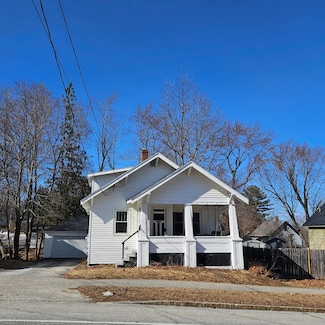 221 Gamage Ave, Auburn, ME 04210