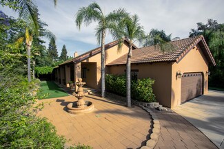 915 S Strathmore Ave Unit I, Lindsay, CA 93247