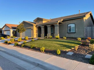 5213 Ciudad Nuevo Dr, Bakersfield, CA 93307