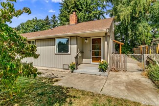 838 S 196th St, Des Moines, WA 98148