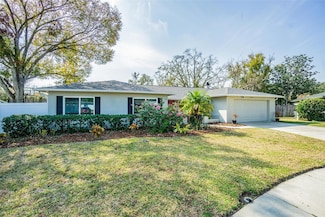 3704 Thornwood Place, Tampa, FL 33618
