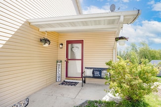 237 N Watertown St, Johnson Creek, WI 53038