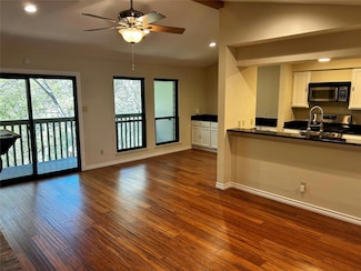 3839 Dry Creek Dr Unit 233, Austin, TX 78731