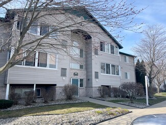5887 Crosswinds Dr Unit BOX34, Norton Shores, MI 49444