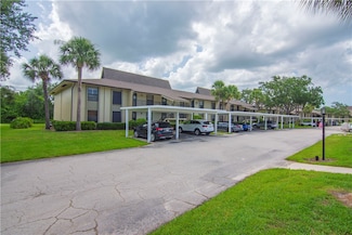 27 Plantation Dr Unit 202, Vero Beach, FL 32966