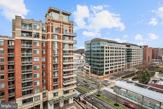 3650 S Glebe Rd Unit 749, Arlington, VA 22202