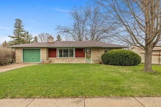 424 Sixth St, Hartford, WI 53027