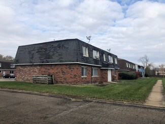 110 Harbor Dr, Oswego, IL 60543