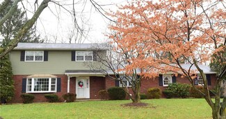 911 Yorkshire Rd, Bethlehem, PA 18017