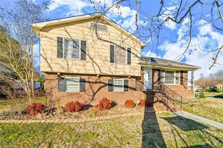3200 Flanders Ct, High Point, NC 27265