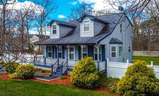86 Madison St, Mastic, NY 11950