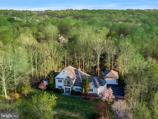 10595 Hannah Farm Rd, Oakton, VA 22124