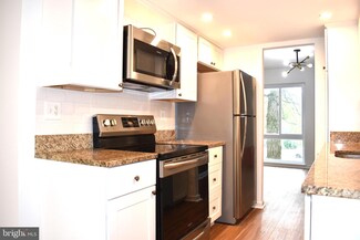 7235 Jillspring Ct Unit A, Springfield, VA 22152