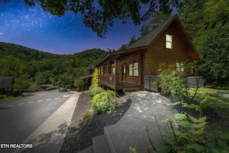 3143 Smoky Ridge Way, Sevierville, TN 37862