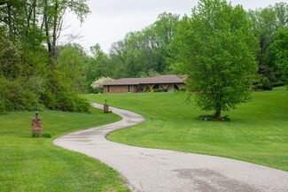 65480 Oak Rd, North Liberty, IN 46554