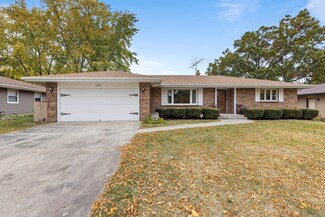 5340 Forest View Ave, Rockford, IL 61108