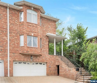 434B 7th St Unit 2, Palisades Park, NJ 07650