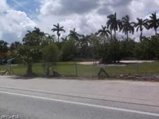 4613 Pine Island Rd NW, Matlacha, FL 33993