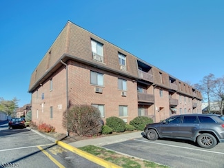 730 Mill St Unit F15, Belleville, NJ 07109