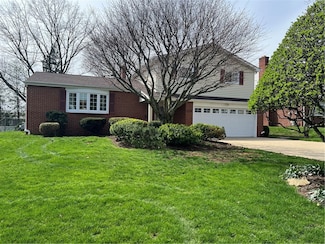 482 Dakota Dr, New Kensington, PA 15068