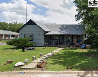 126 N Collingwood St, Pretty Prairie, KS 67570