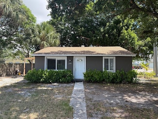 1299 NE 40th Ct, Oakland Park, FL 33334