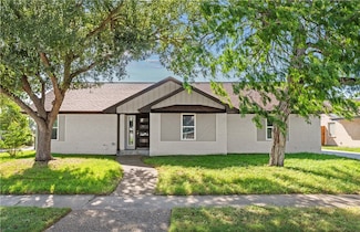 6417 Coral Gables Dr, Corpus Christi, TX 78413