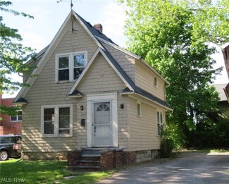 345 4th St, Elyria, OH 44035