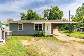 603 Oklahoma Ave, Poteau, OK 74953