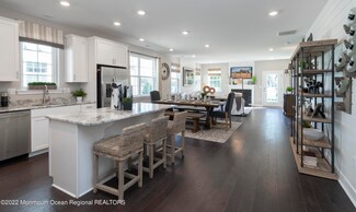 21 Keeneland Rd, New Egypt, NJ 08533