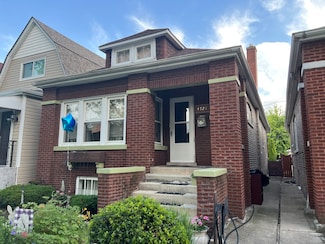4721 W Warwick Ave, Chicago, IL 60641