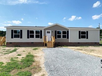 212 Green Pasture Rd, Four Oaks, NC 27524