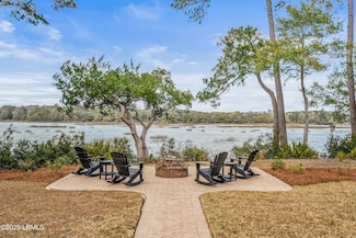 39 Ridge Rd, Beaufort, SC 29907