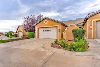 6 Aberdeen Bluffs, Pueblo, CO 81004