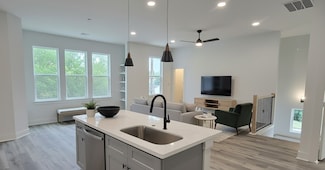 4922 Hoover St Unit E, Houston, TX 77092