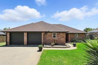 303 Blackmon Trail, Bells, TX 75414