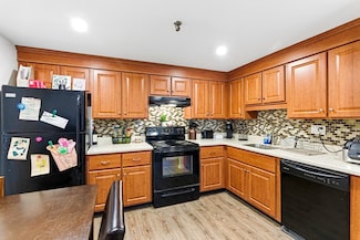 53 Swanson Ct Unit 12C, Boxborough, MA 01719