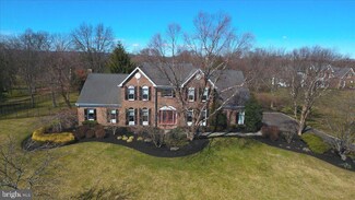 18 Silverthorn Ln, Belle Mead, NJ 08502